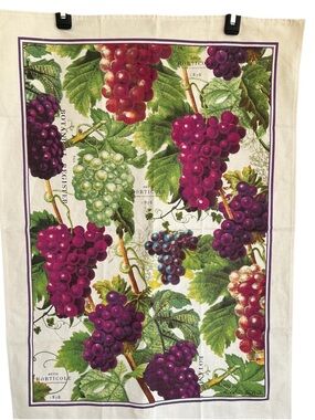 Michel Design Works Grape Print Kitchen Tea Towel Vineyard 100% Cotton Merlot